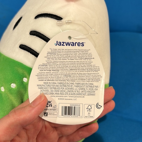 Original SquishMallows Hello Kitty Christmas Size 8 “ Inch 2024 NWTS - Picture 5 of 10